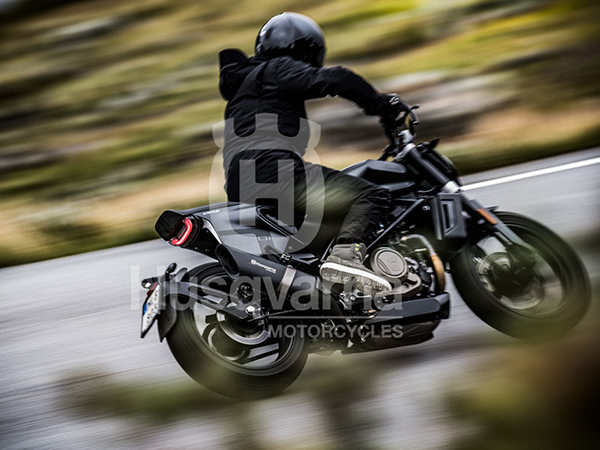 husqvarna 701 svartpilen