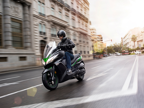 kawasaki j125 action